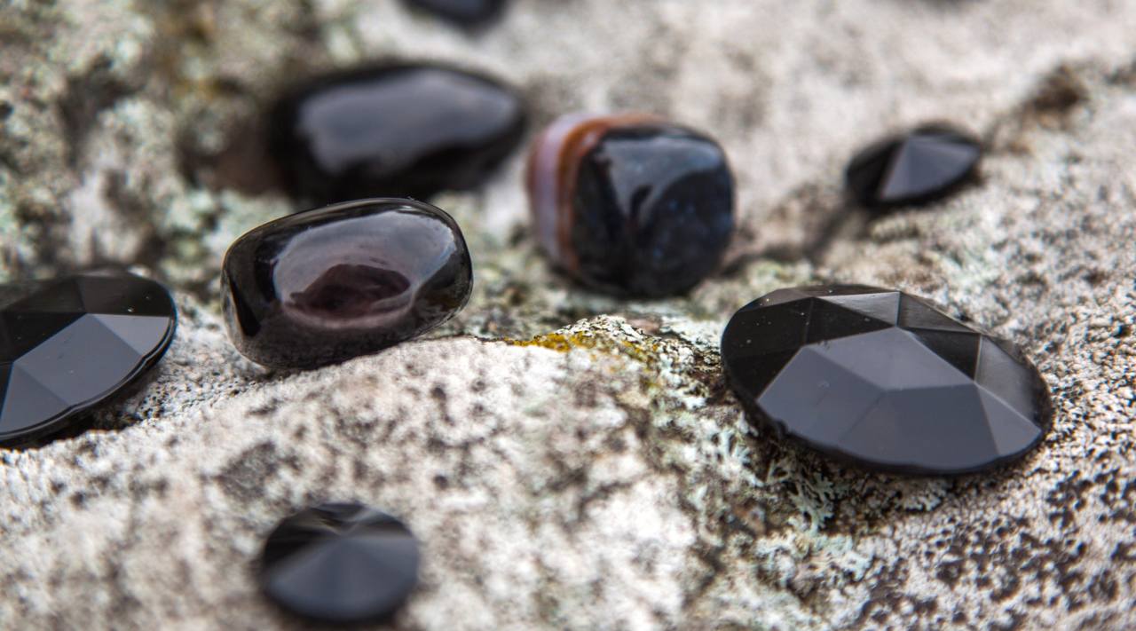 سنگ اونیکس چیست؟ و معرفی انواع آن سنگ اونیکس چیست؟ و معرفی انواع آن